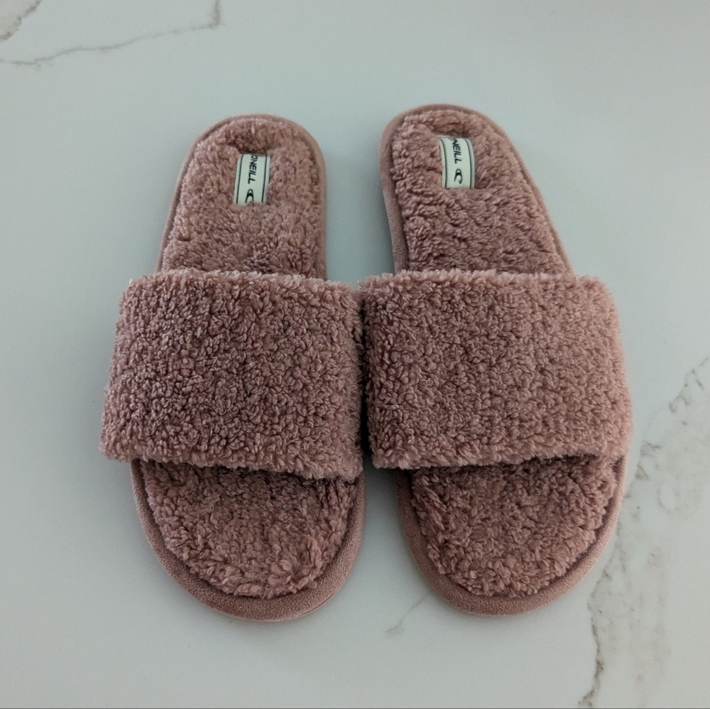 NWOT O'Neill Slippers